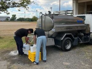 給水活動