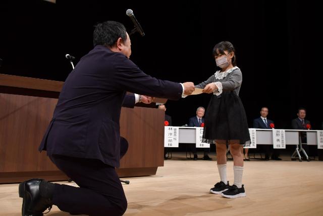 第75回画聖「田能村竹田」先生をしのぶ美術祭表彰式