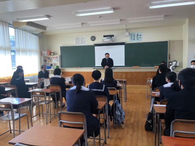 竹田高等学校における中学2年生の体験セミナー