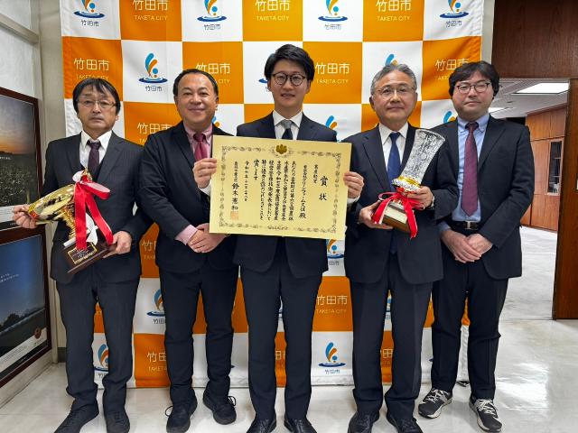 全国優良畜産経営管理技術発表会農林水産大臣賞受賞報告(有限会社グリーンファーム久住)