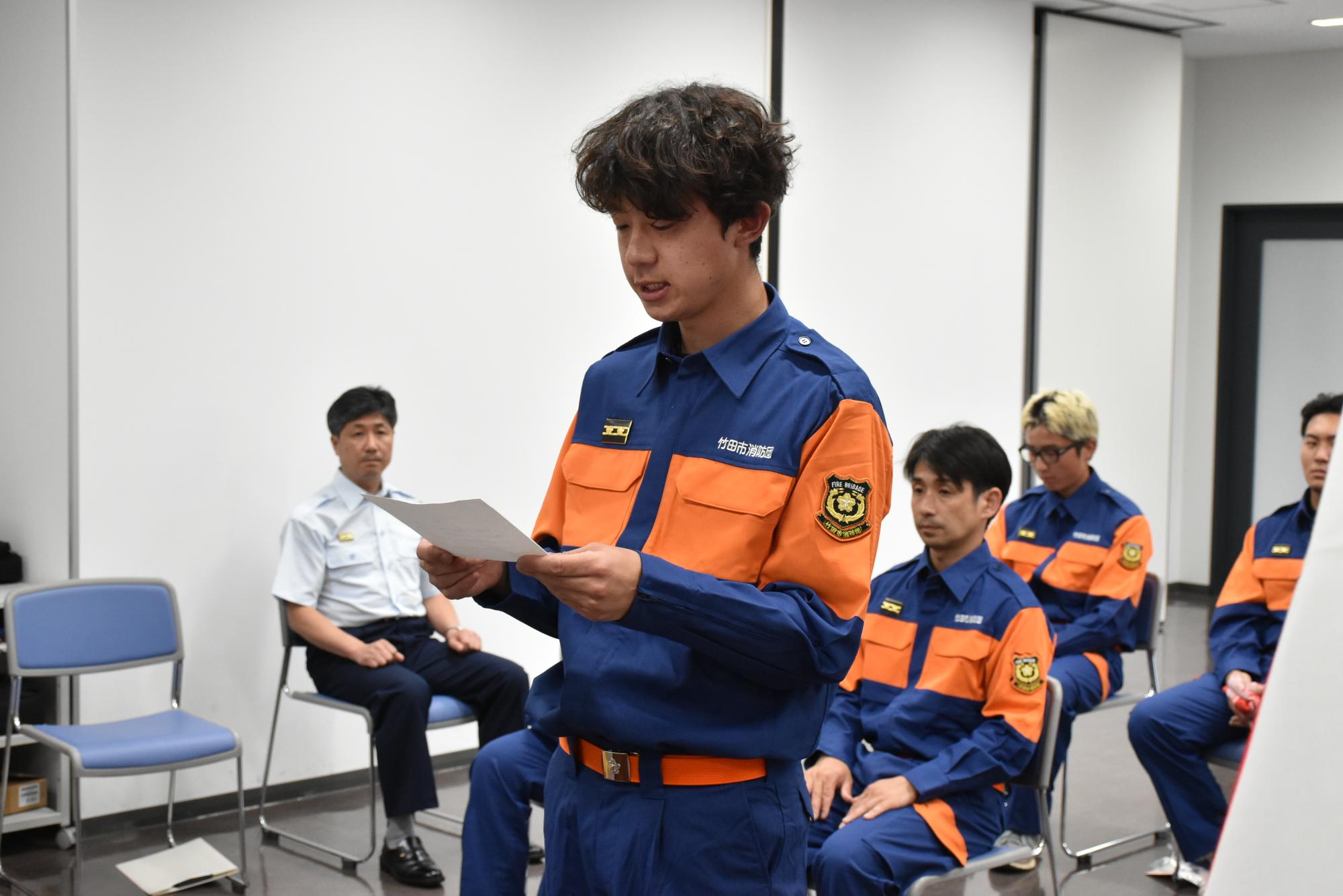令和7年度新入団員辞令交付式3