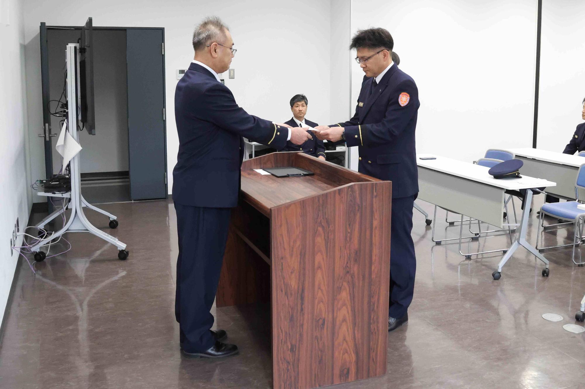 令和8年度辞令交付式1