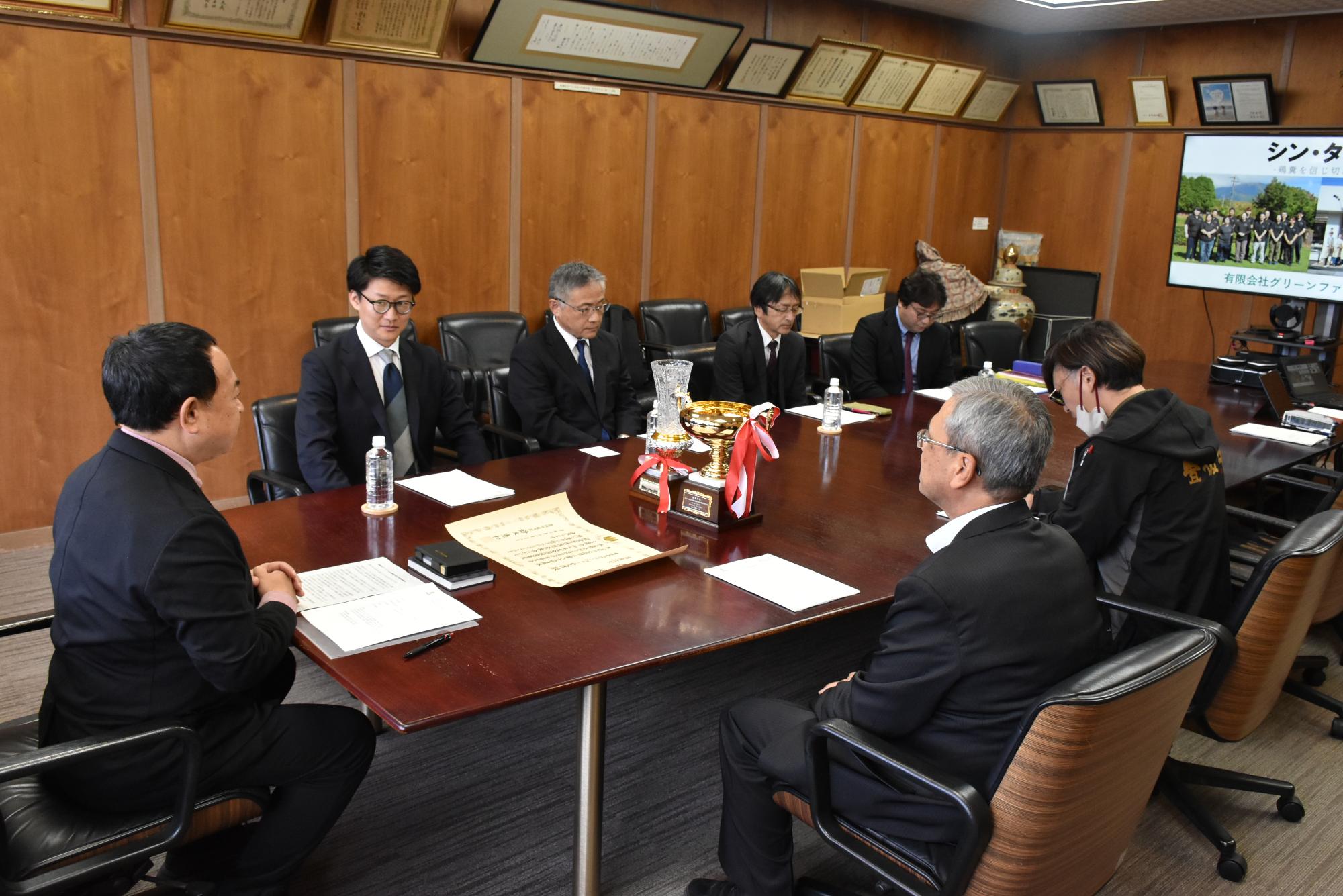 市長報告の様子