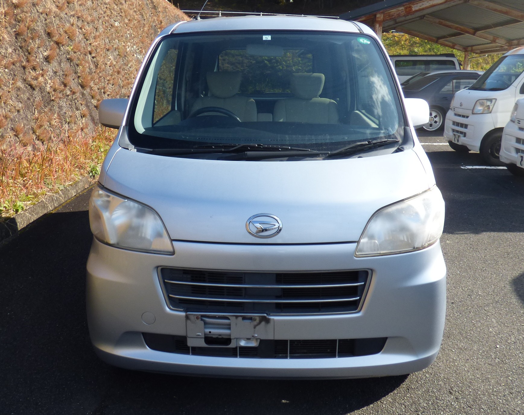 タントエグゼ正面